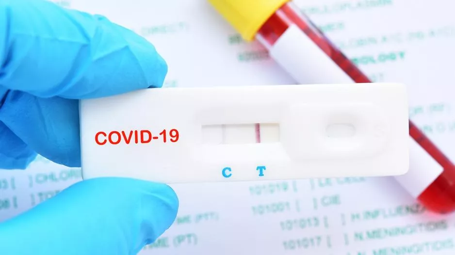 Στη μάχη και τα rapid test 