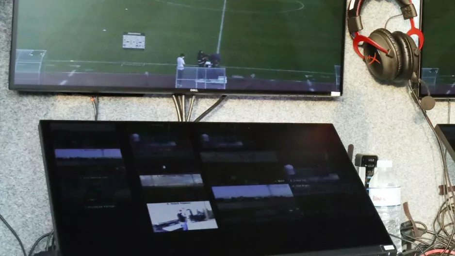 VAR... "Εύκολη πρεμιέρα"