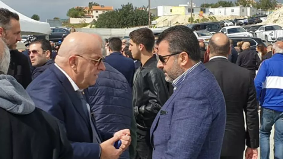 Τα... άκουσε και ο Κούμας