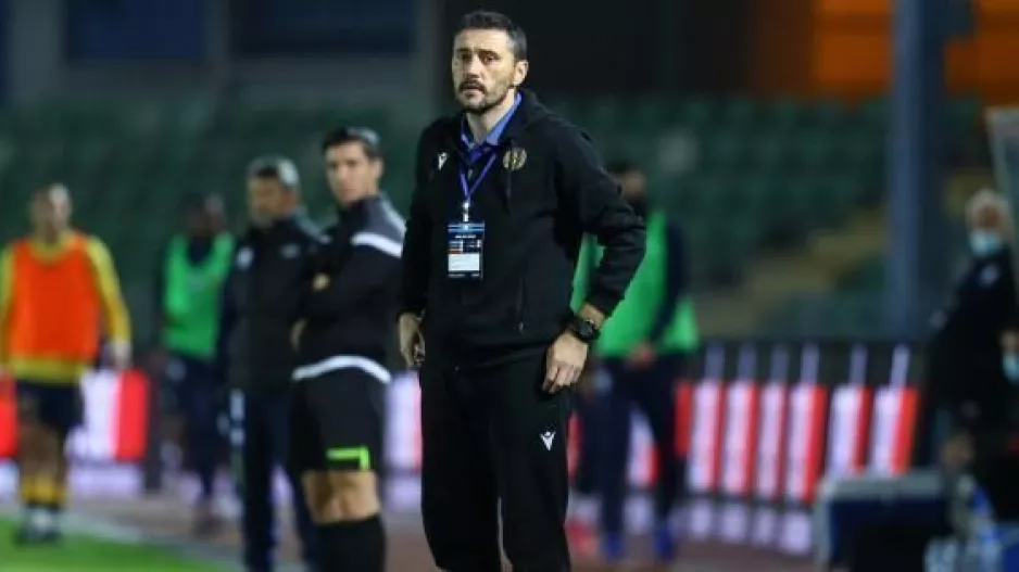Πλησιάζει διψήφιο αριθμό απουσιών