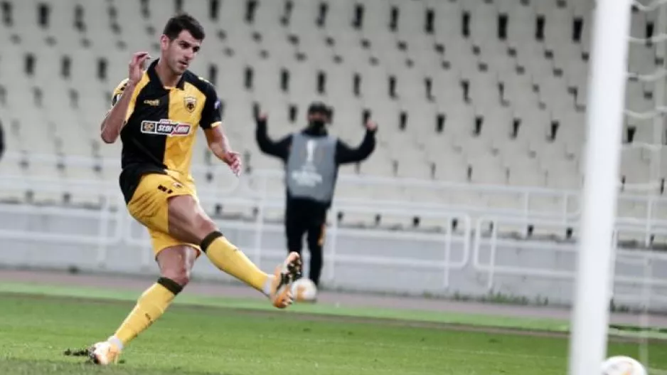 H UEFA ξεχώρισε τα... μαγικά Λιβάγια και Ολιβέιρα (βίντεο)