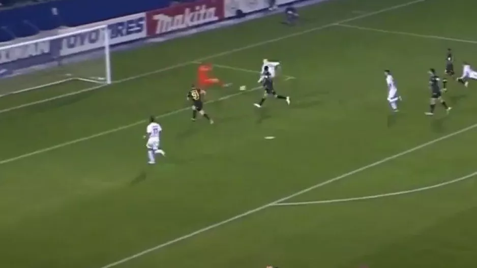 Ανόρθωση... για το goal of the year! (Βίντεο)