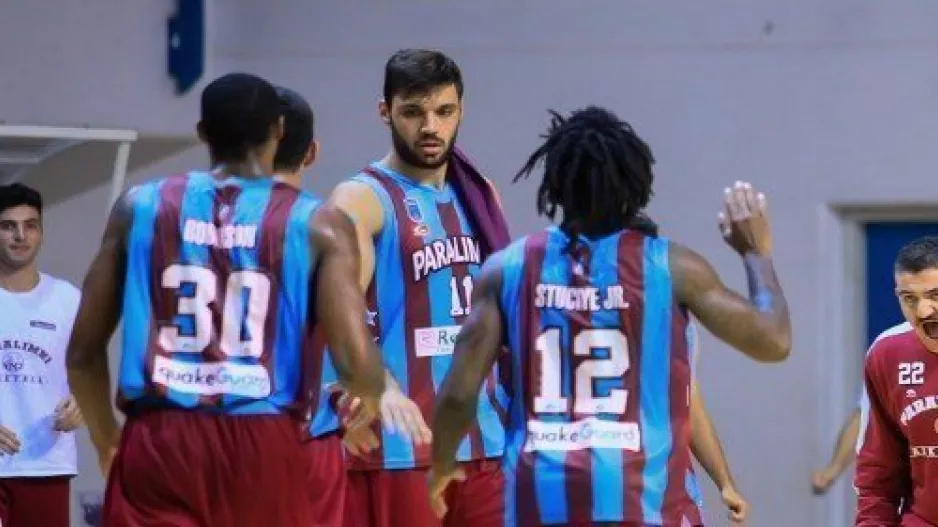 Έκτη νίκη για ΕΝΠ  