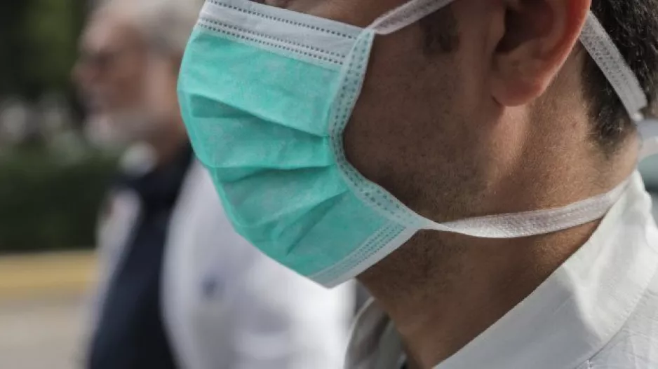 Πάμε για πιο αυστηρά μέτρα αντί για χαλάρωση