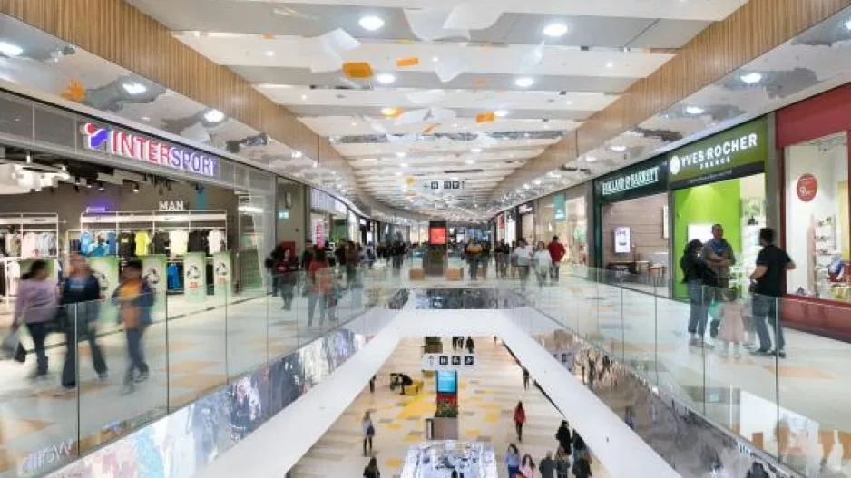 Κλείνουν τα Malls 