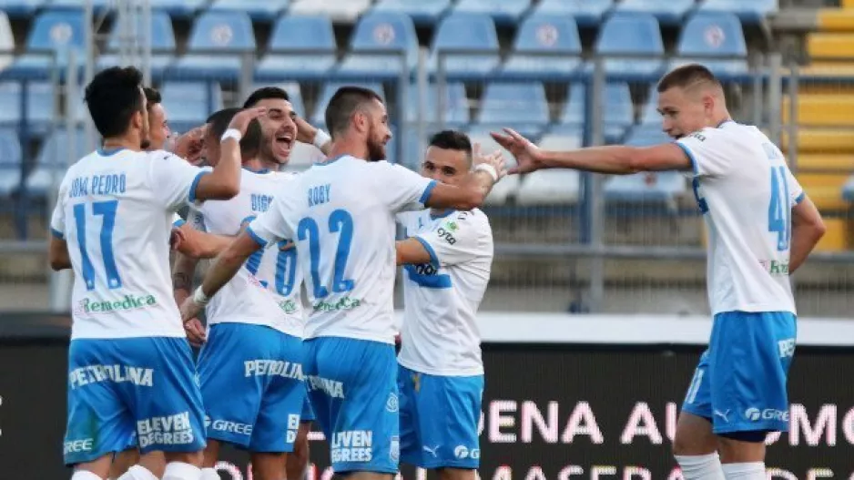 Ψηλά στη κορυφή!!!! 💙