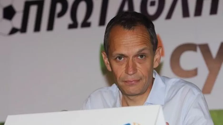 ΤΕΛΟΣ ο Λαγιέκ