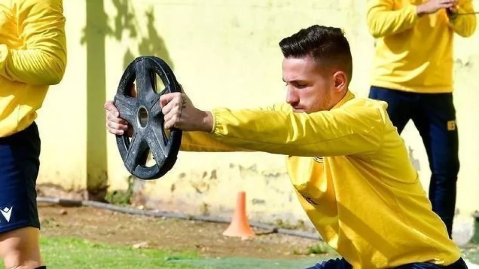 Η πρώτη του "νέου" στην προπόνηση της ΑΕΛ (φώτος)