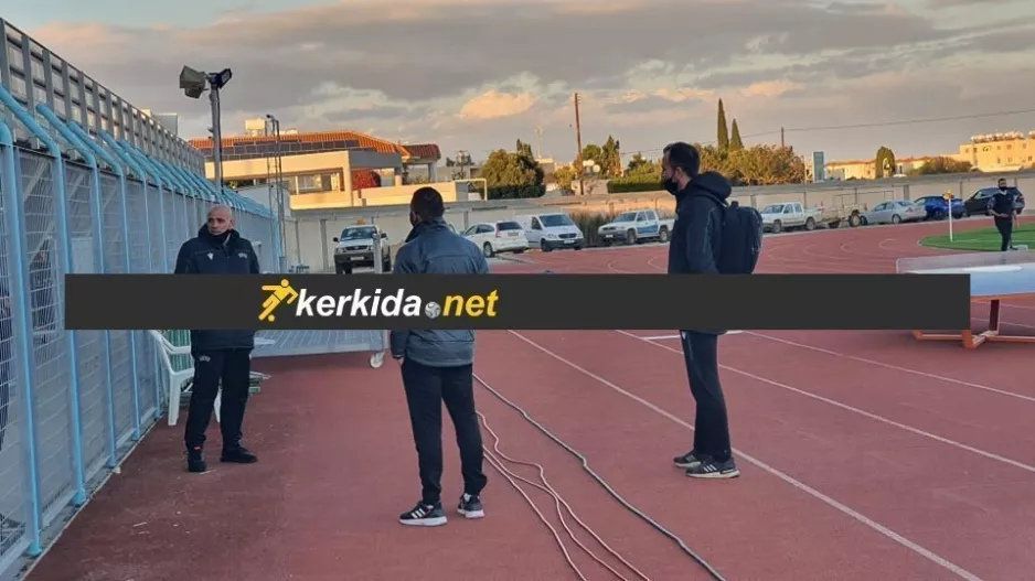 Βασίλης και Εγγλέζου/Κουβέντα για το πέναλτι που δεν δόθηκε στην ΕΝΠ