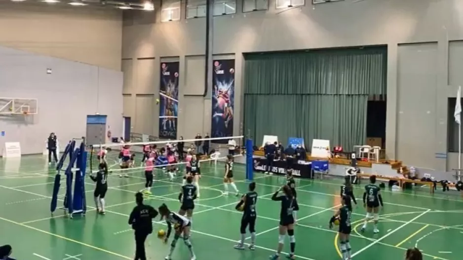 Ντέρμπι και νίκη για Lemesos Volleyball