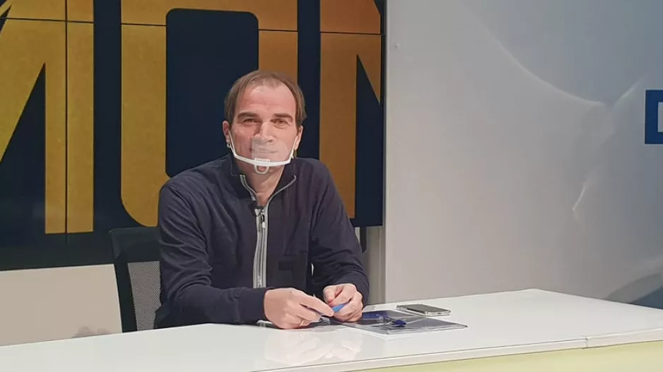 Θετικό/Ντόμπρα
