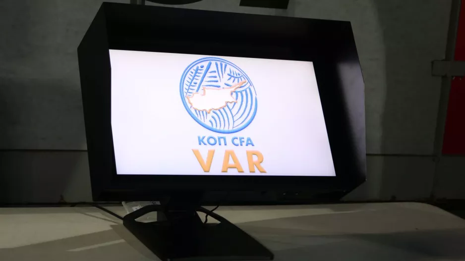 VAR-Βασική αρχή: Αν το παιχνίδι είχε σταματήσει και ξανάρχισε...