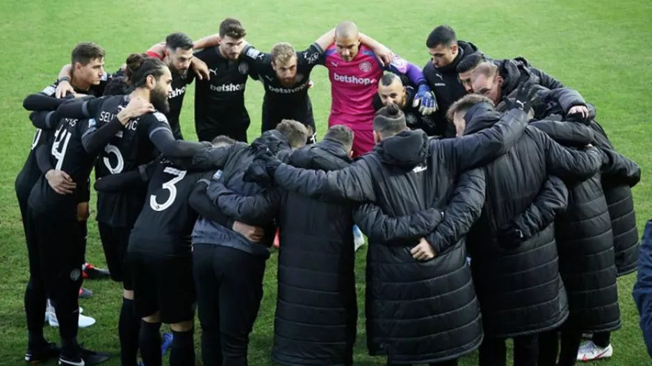 Ανησυχία λόγω συμπτωμάτων κορωνοϊού σε 11 μέλη της ομάδας!