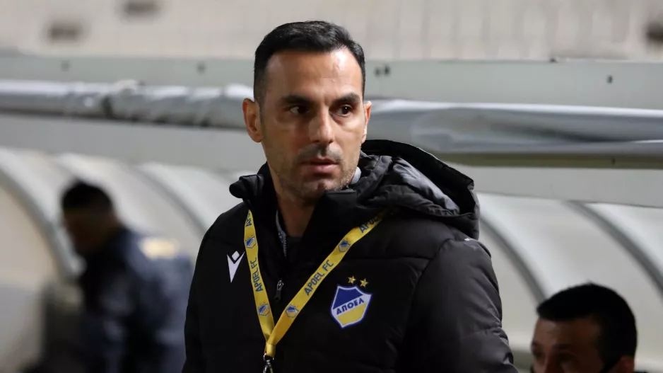 Σενάριο/ΑΠΟΕΛ
