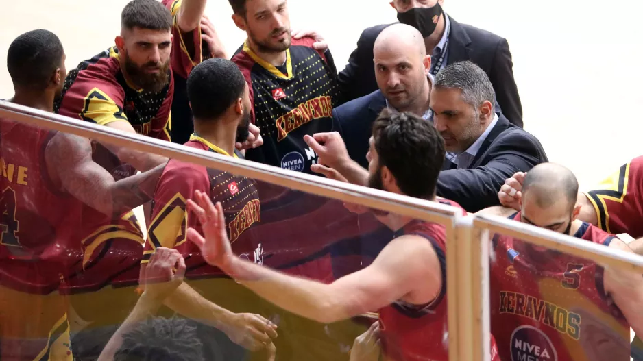 ΚΕΡΑΥΝΟΣ… το ντέρμπι 