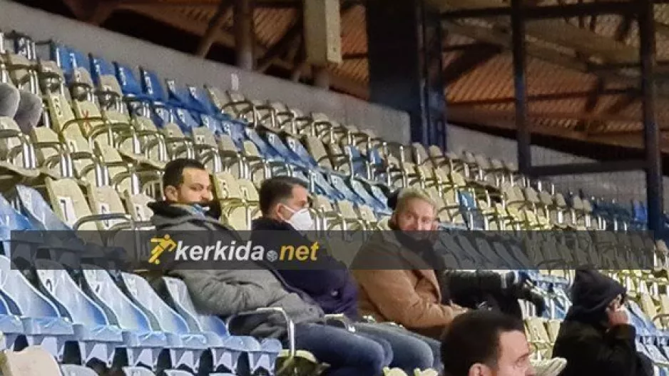 Στην κερκίδα, η... στάση και μεταγραφές