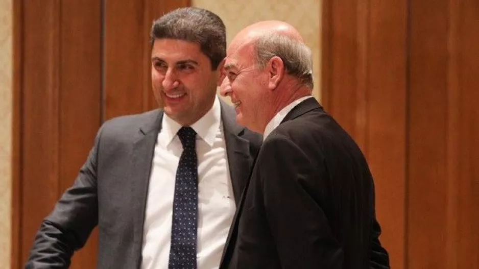 Συνάντηση ανάμεσα σε ΕΠΟ, FIFA, UEFA και Αυγενάκη για τον αθλητικό νόμο