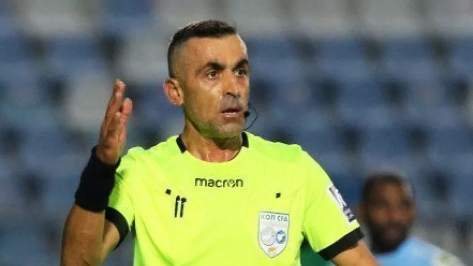ΦΩΝΕΣ...