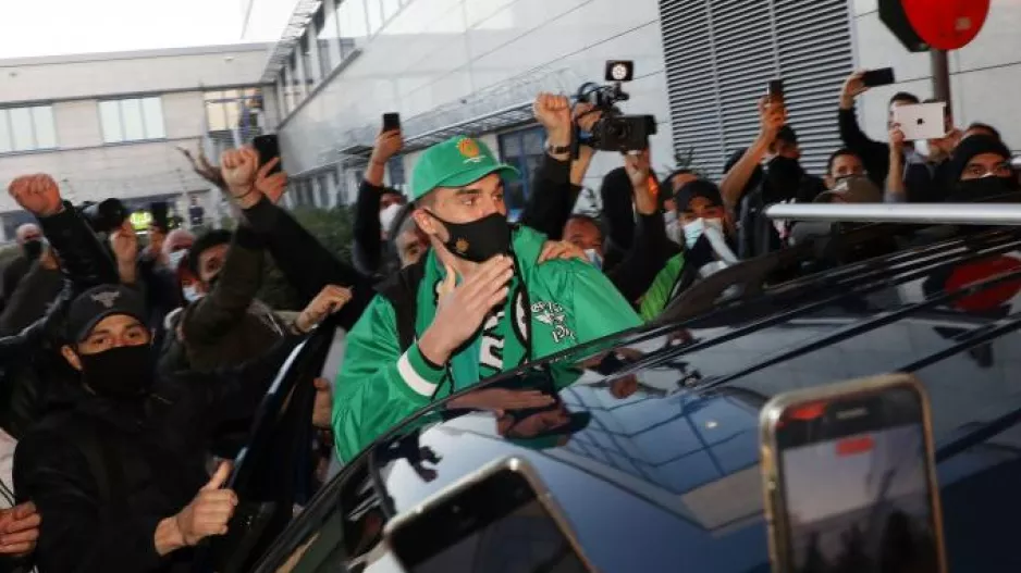 Έτσι έζησε το CB την "παράνοια" της υποδοχής του Χεζόνια (βίντεο/φώτος)