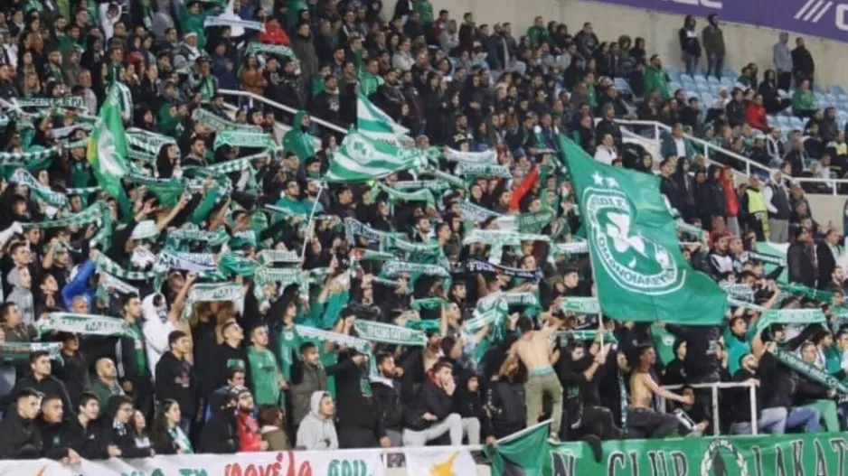 "Επιτέθηκαν και χτύπησαν βάναυσα απλό κόσμο που διαδήλωνε ειρηνικά"