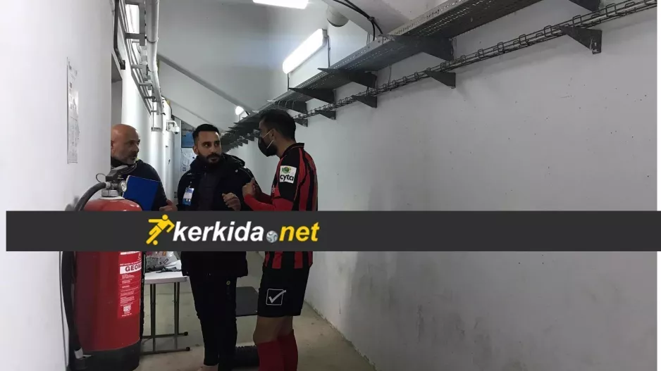 ΦΩΤΟ/Το ήθος του Σάκη μετά την ήττα!