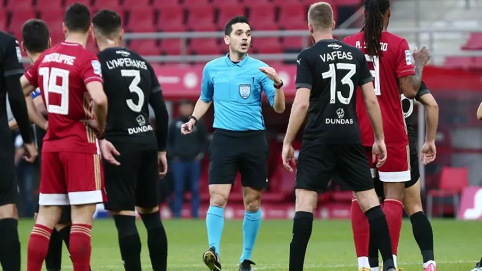 Πρόστιμο στον Ολυμπιακό από τη Super League