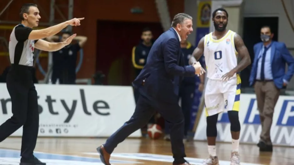 «Μικρόψυχα και σκ@@@χα ανθρωπάκια, έχετε ήσυχη τη συνείδησή σας;» (φώτο)