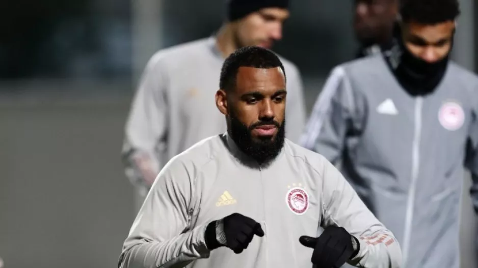 Ο Εμβιλά τα δίνει όλα για να παίξει με τη PSV