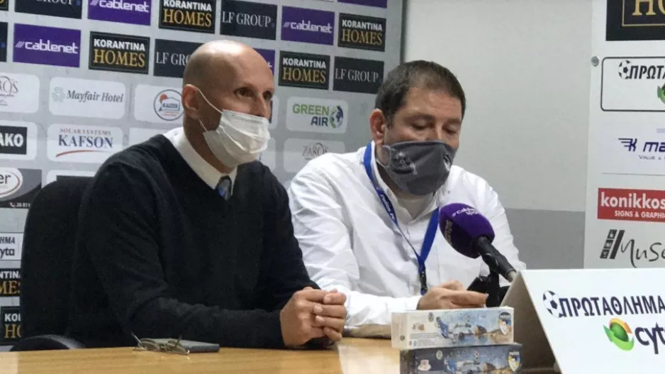 "Παλιά ήμασταν ευχαριστημένοι με την κατοχή/Θέλουμε να κάνουμε εμείς τις ερωτήσεις"