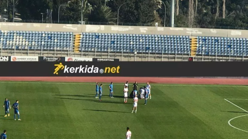 Αναγκαστική αλλαγή με το "καλησπέρα"