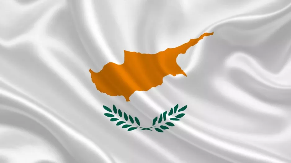 Πέφτει κανείς από τα σύννεφα;