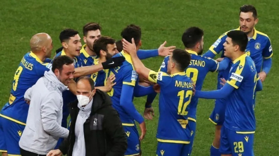 Συλλεκτική φανέλα με... ιστορική σημασία! (φώτο)