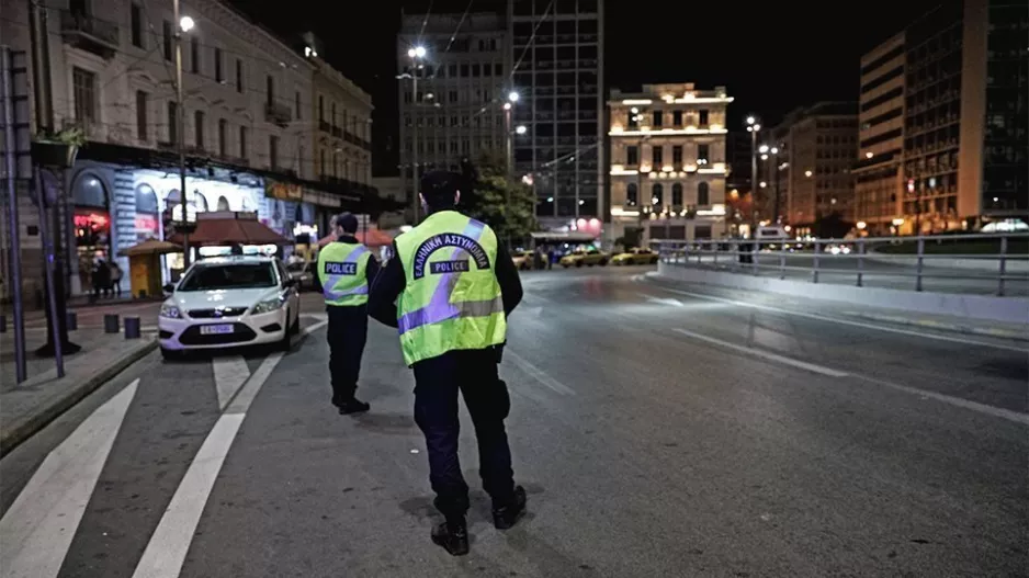 Κορωνο...πάρτι