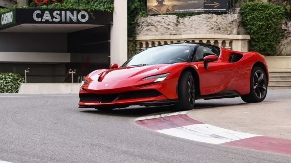 Sold-out οι Ferrari