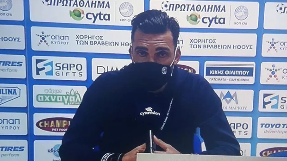 "Δεν είναι εύκολο να παίζεις με την πλάτη στον τοίχο κάθε βδομάδα"