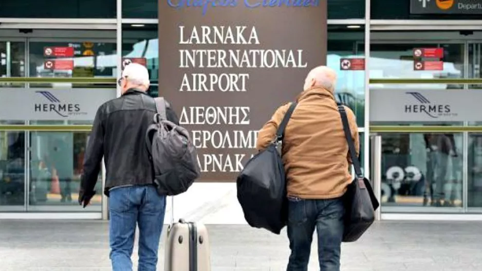 ΝΕΑ οδηγία για ταξιδιώτες που έρχονται Κύπρο
