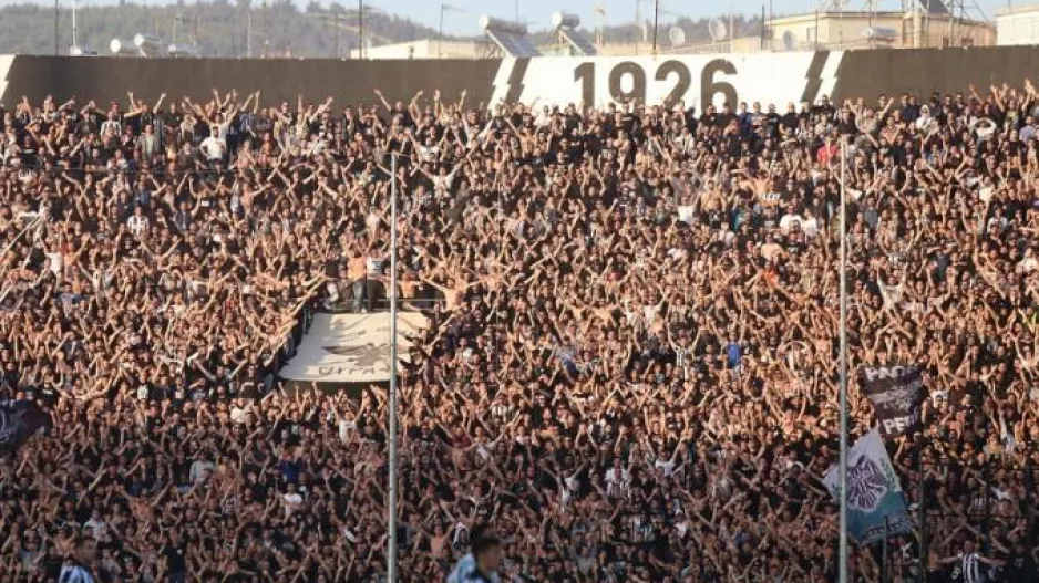 Θύρα 4: «Ο πρωταθλητής του κ... ξεβρακώθηκε»