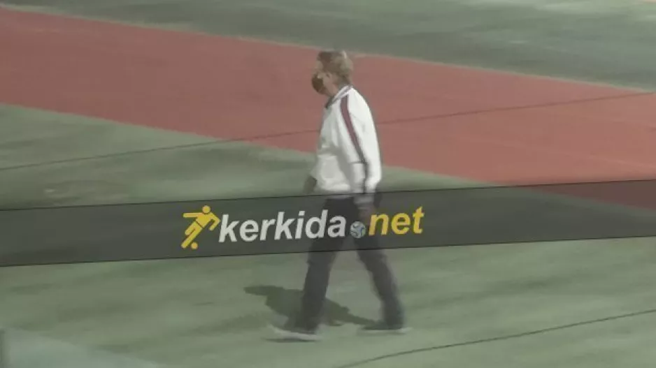 Μήνυμα στα αποδυτήρια ο Σταύρος Παπασταύρου