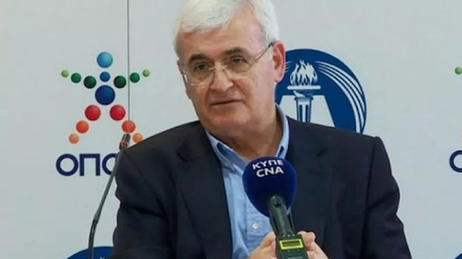 Δεν θα "βγει" τελικά ο Παπαχαραλάμπους