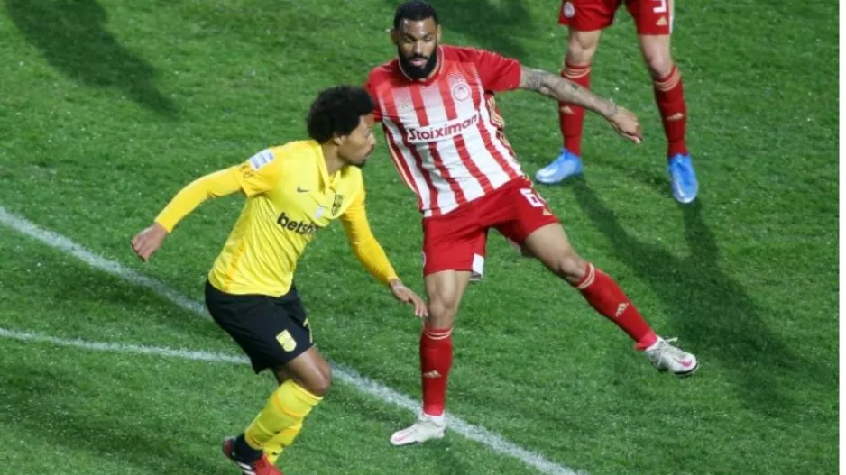 Ολυμπιακός: Σκέψη για 4-2-3-1 με Φορτούνη και Μασούρα ο Μαρτίνς