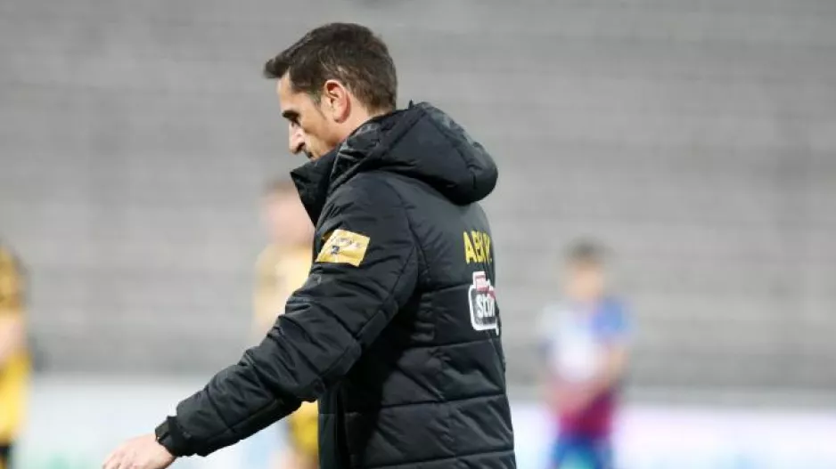 Επιστροφή στο 4-2-3-1 κόντρα στον Απόλλωνα εξετάζει ο Χιμένεθ