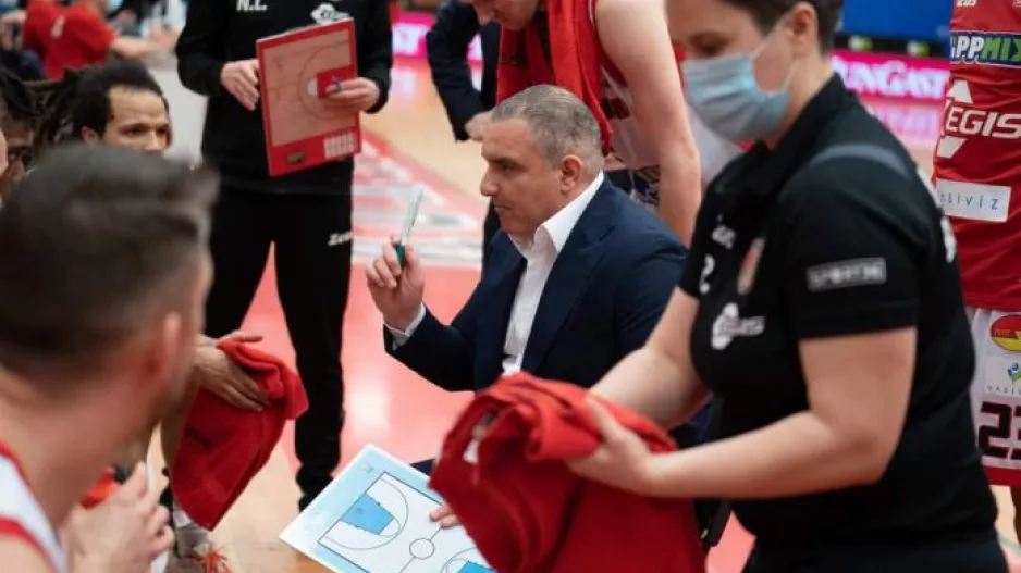 Το... μαγικό ραβδί του Τόνι