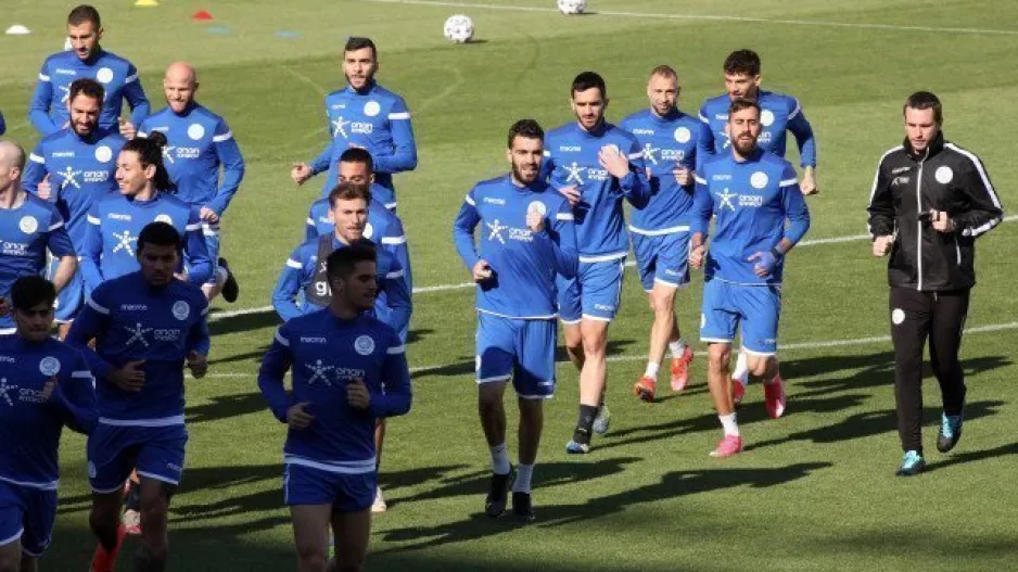 Τώρα, νίκη...