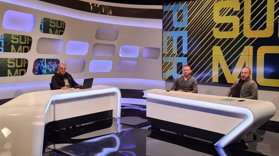 Σταθερά... μαζί σας!
