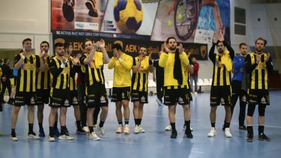 Τεράστια πρόκριση στα ημιτελικά του EHF Cup!