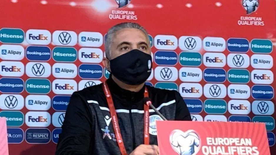 ΚΩΣΤΕΝΟΓΛΟΥ: "Πρέπει σιγά σιγά η λέξη ήττα να σβήνεται από το λεξιλόγιο μας"
