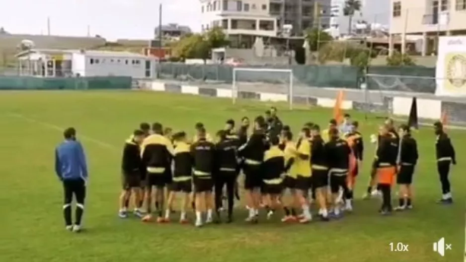 "Ξύλο" στον Μάντζιαλο (βίντεο) 