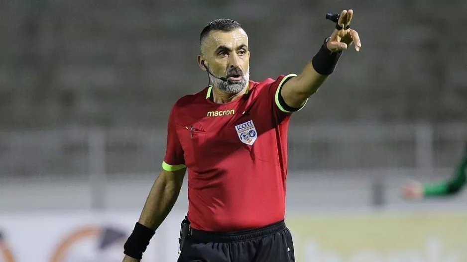 Εκτός... ο Νικολάου