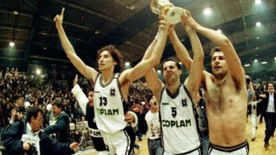 ΠΑΟΚ: Τα «αποκαλυπτήρια» της επετειακής φανέλας της Γενεύης (βίντεο)