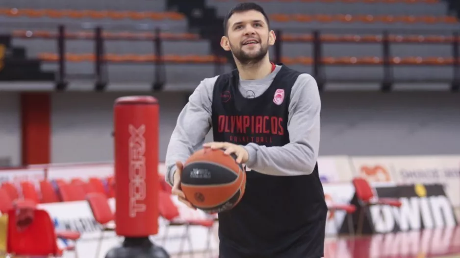 Πατέρας για πρώτη φορά ο Κώστας Παπανικολάου!